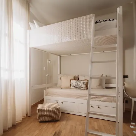 Apartment Tra I Tetti Di Campetto, Attico Con Terrazzo E Ascensore E Parcheggio Gratuito