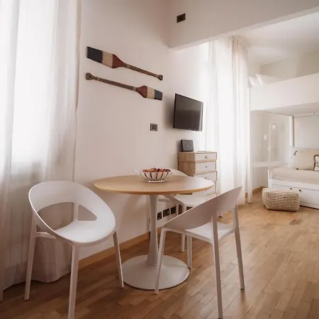 Apartamento Tra I Tetti Di Campetto, Attico Con Terrazzo E Ascensore *