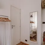 Tra I Tetti Di Campetto, Attico Con Terrazzo E Ascensore E Parcheggio Gratuito 아파트 *