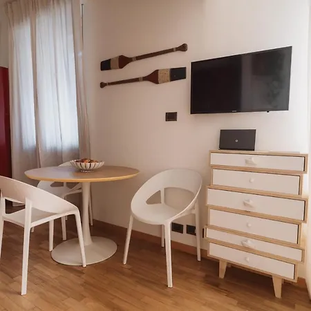 Apartmán Tra I Tetti Di Campetto, Attico Con Terrazzo E Ascensore Janov