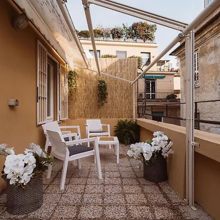 Tra I Tetti Di Campetto, Attico Con Terrazzo E Ascensore * Janov